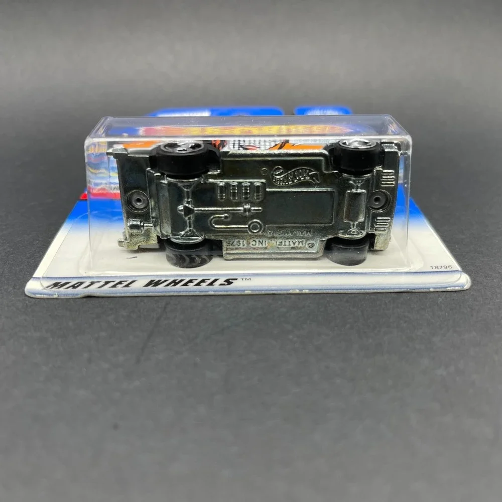 Hot Wheels 1957 57 Chevrolet Chevy Bel Air Silver Car Artistic License 1/64 #730